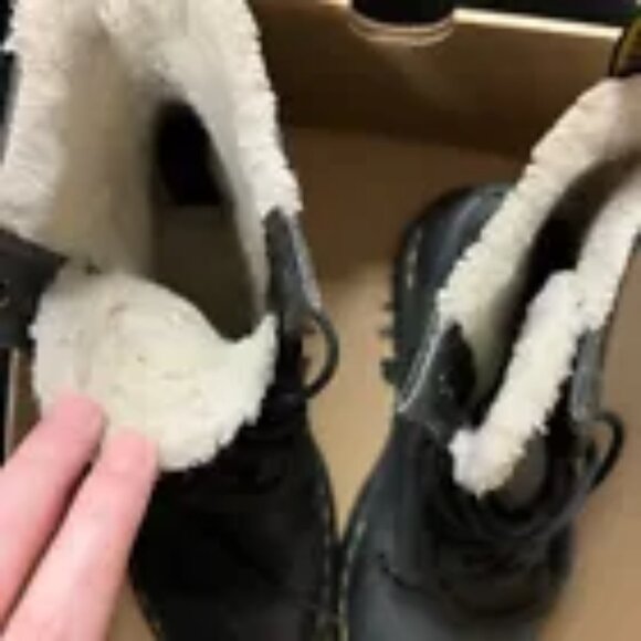 Dr Martin sheerling and leather women boots size 7 - Picture 9 of 9